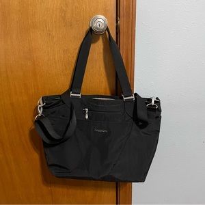 Baggallini Avenue Travel Tote Bag